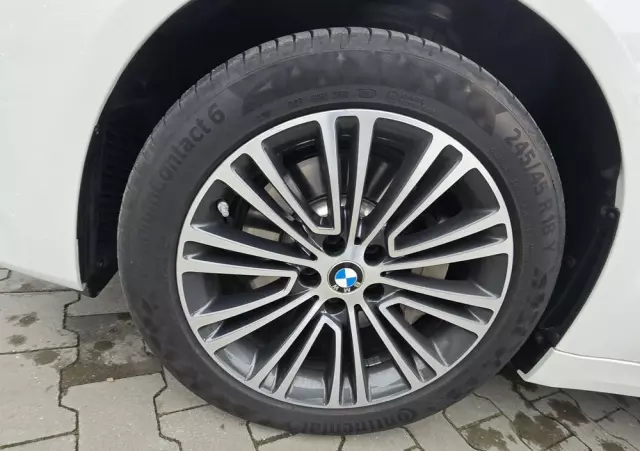 BMW Seria 5 530e iPerformance Luxury Line sport