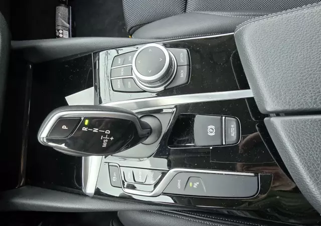 BMW Seria 5 530e iPerformance Luxury Line sport