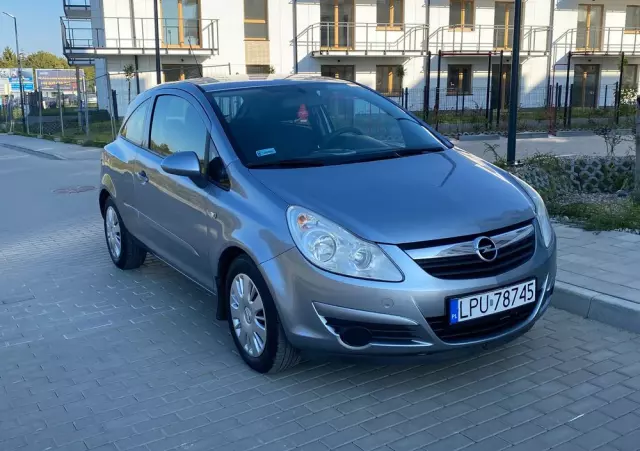 OPEL Corsa 1.2 16V Cosmo