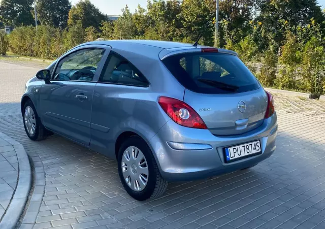 OPEL Corsa 1.2 16V Cosmo