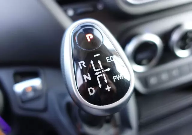 IVECO Daily 35S18HA8 VP AirPro / CARPOL 