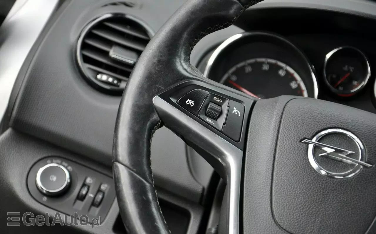 OPEL Meriva 1.4 T Enjoy