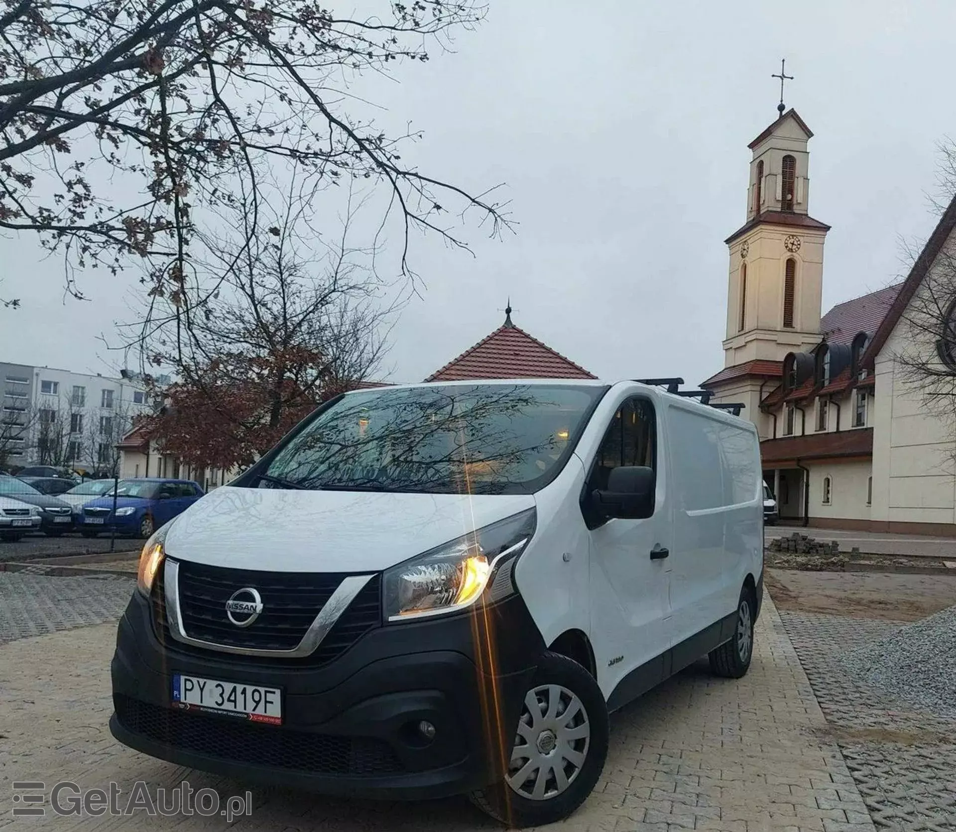 NISSAN Nv300 