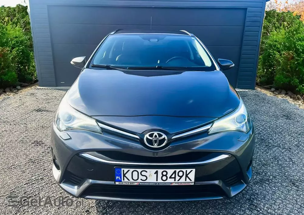 TOYOTA Avensis 1.6 D-4D Prestige