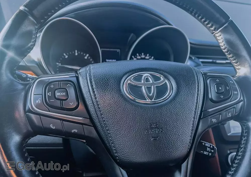 TOYOTA Avensis 1.6 D-4D Prestige