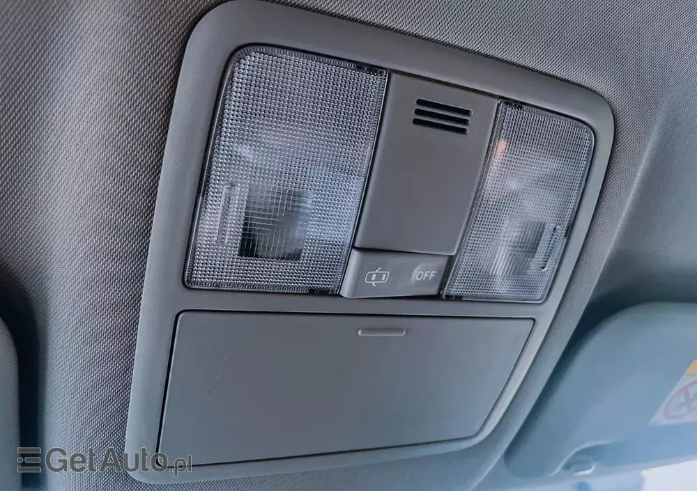 TOYOTA Avensis 1.6 D-4D Prestige