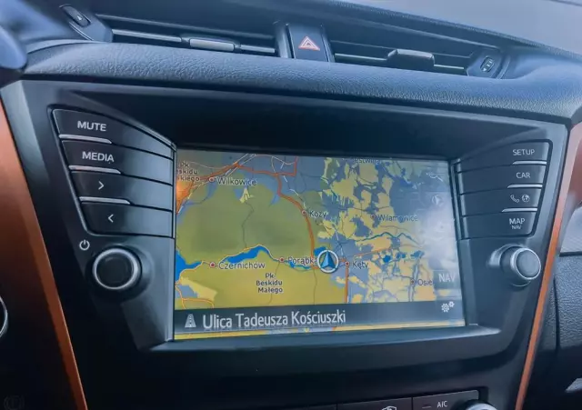 TOYOTA Avensis 1.6 D-4D Prestige