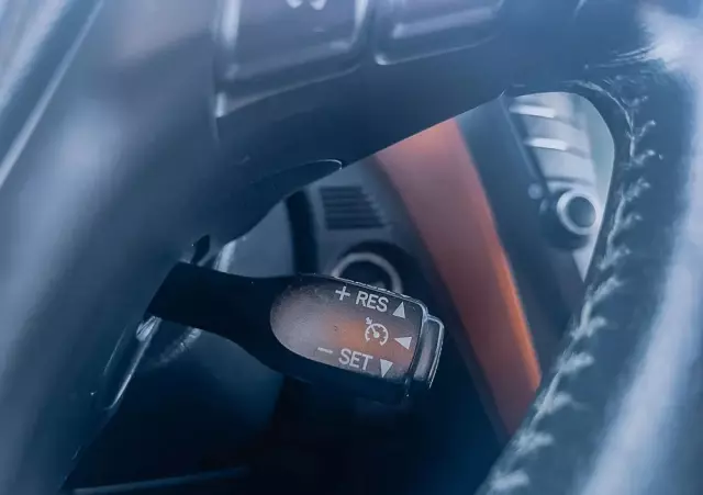 TOYOTA Avensis 1.6 D-4D Prestige