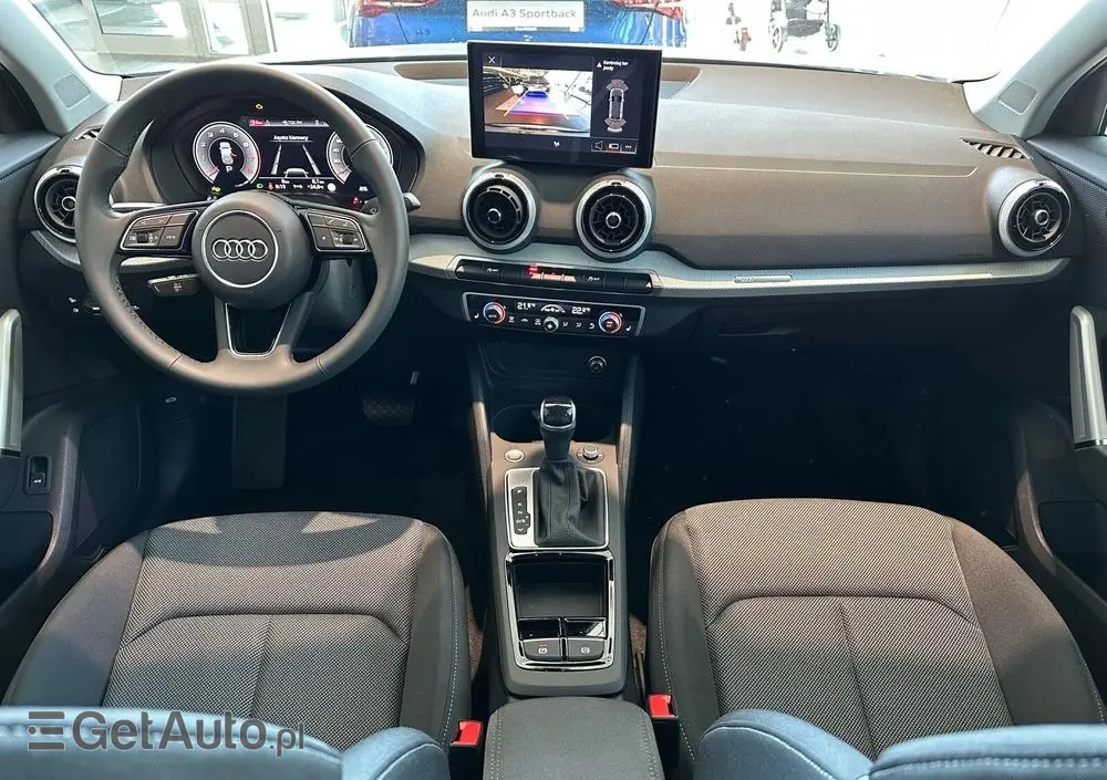 AUDI Q2 