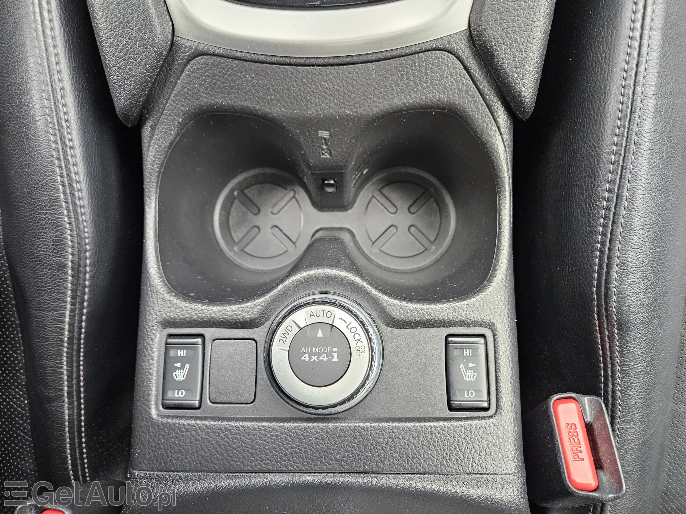 NISSAN X-Trail Tekna i 4x4