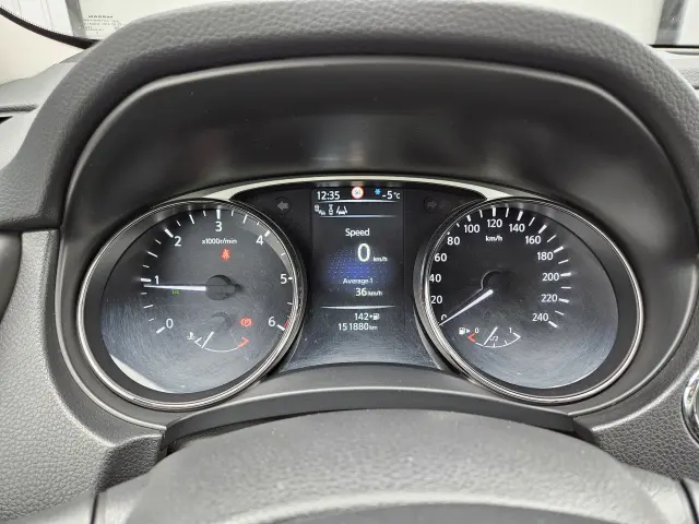 NISSAN X-Trail Tekna i 4x4