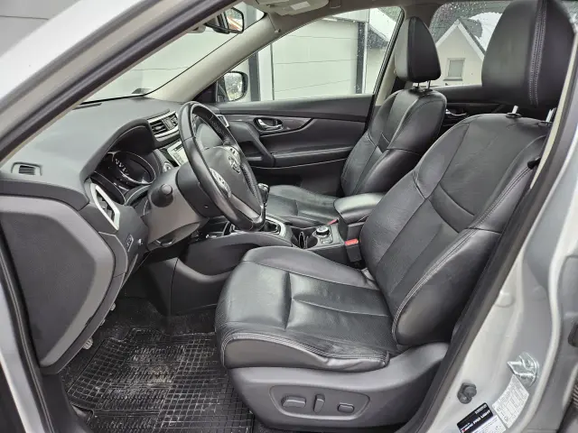 NISSAN X-Trail Tekna i 4x4