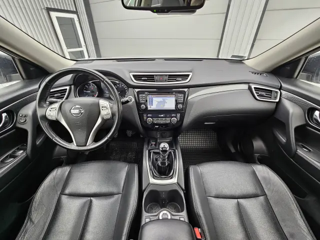 NISSAN X-Trail Tekna i 4x4