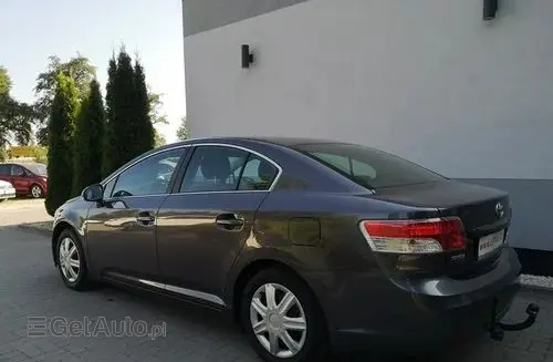 TOYOTA Avensis 