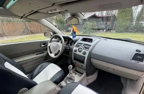 RENAULT Megane 