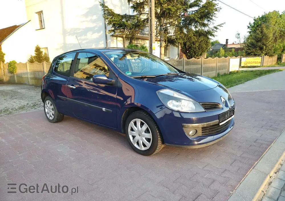 RENAULT Clio 1.2 TCE Authentique