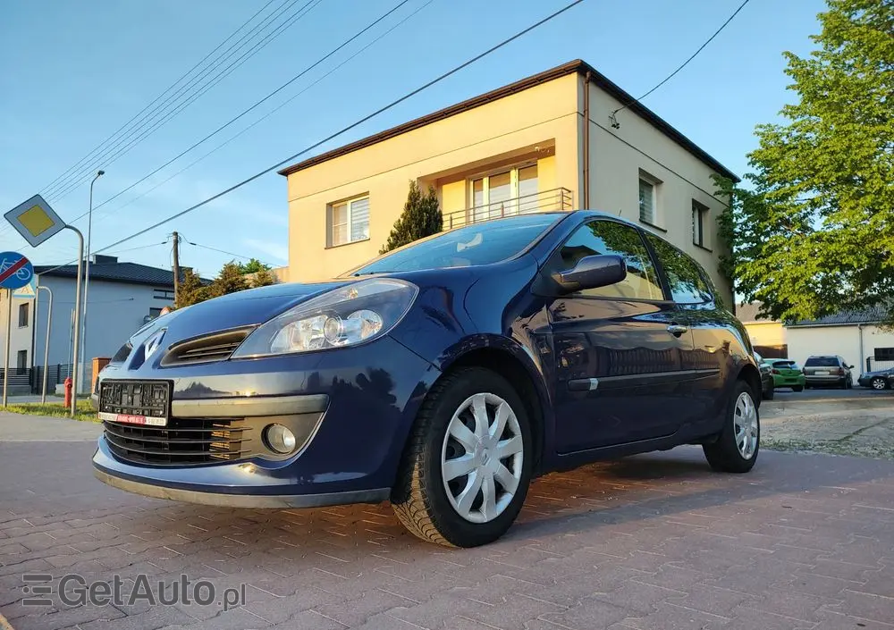 RENAULT Clio 1.2 TCE Authentique