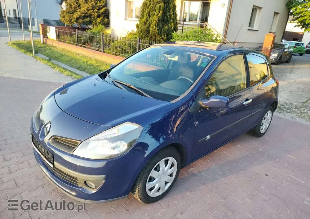 RENAULT Clio 1.2 TCE Authentique