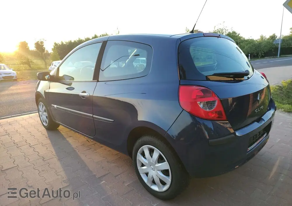 RENAULT Clio 1.2 TCE Authentique