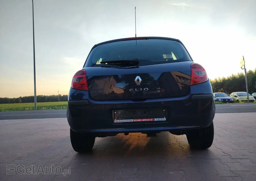 RENAULT Clio 1.2 TCE Authentique