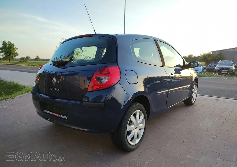 RENAULT Clio 1.2 TCE Authentique