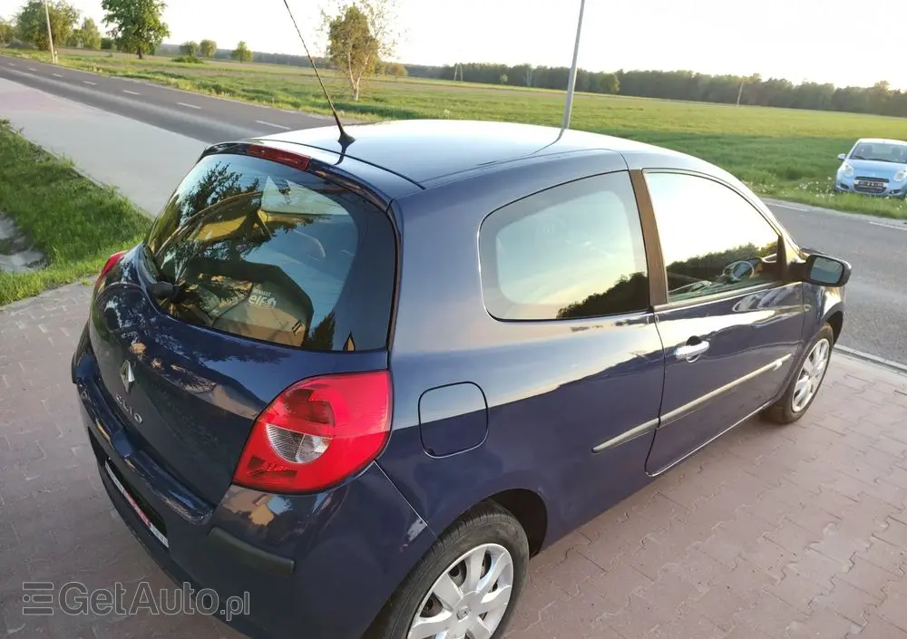 RENAULT Clio 1.2 TCE Authentique