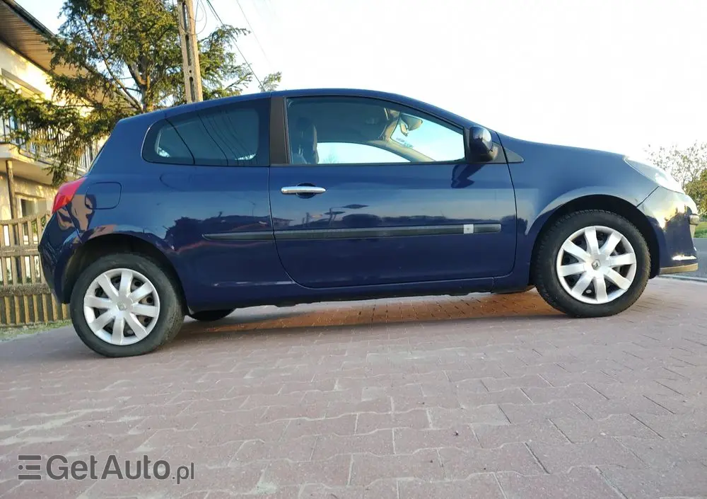 RENAULT Clio 1.2 TCE Authentique