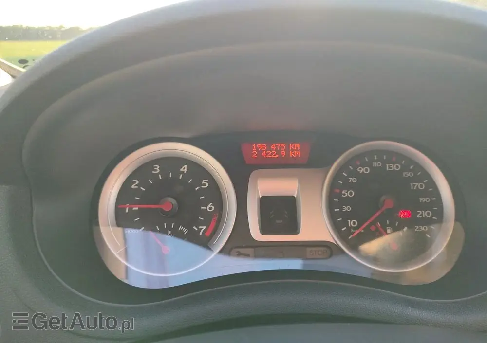 RENAULT Clio 1.2 TCE Authentique