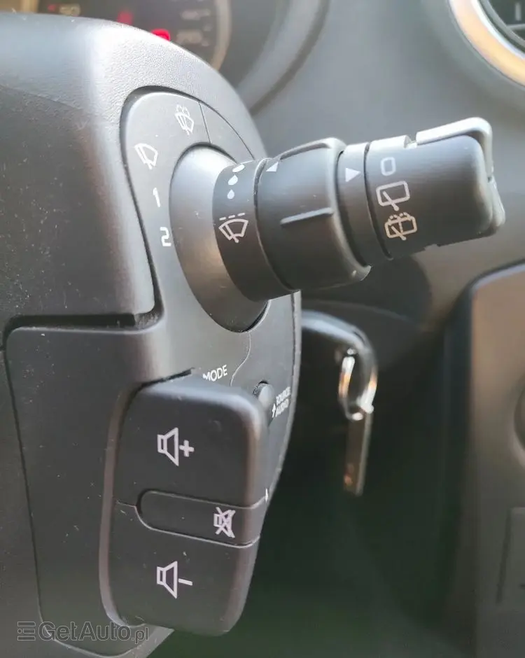 RENAULT Clio 1.2 TCE Authentique