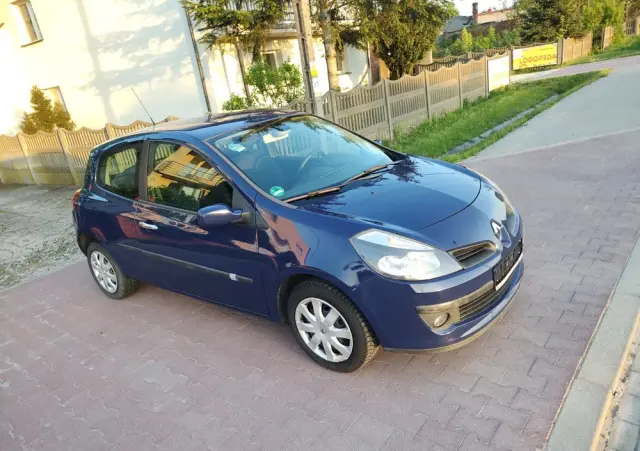 RENAULT Clio 1.2 TCE Authentique