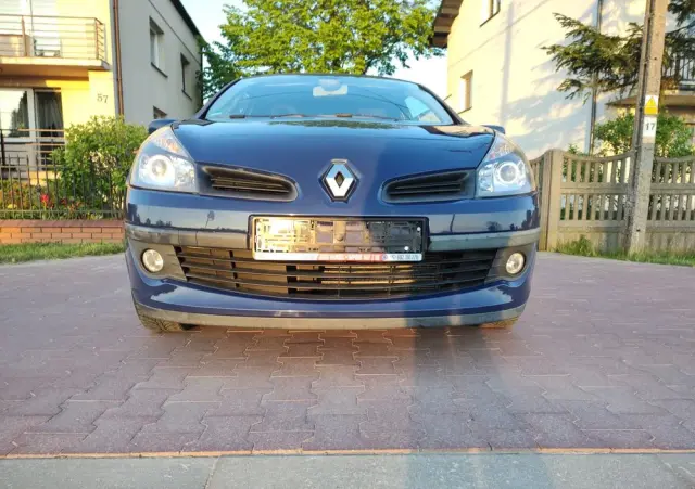 RENAULT Clio 1.2 TCE Authentique