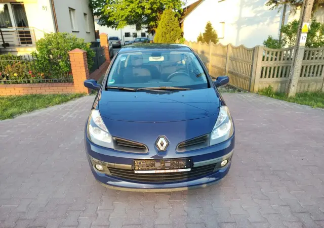 RENAULT Clio 1.2 TCE Authentique