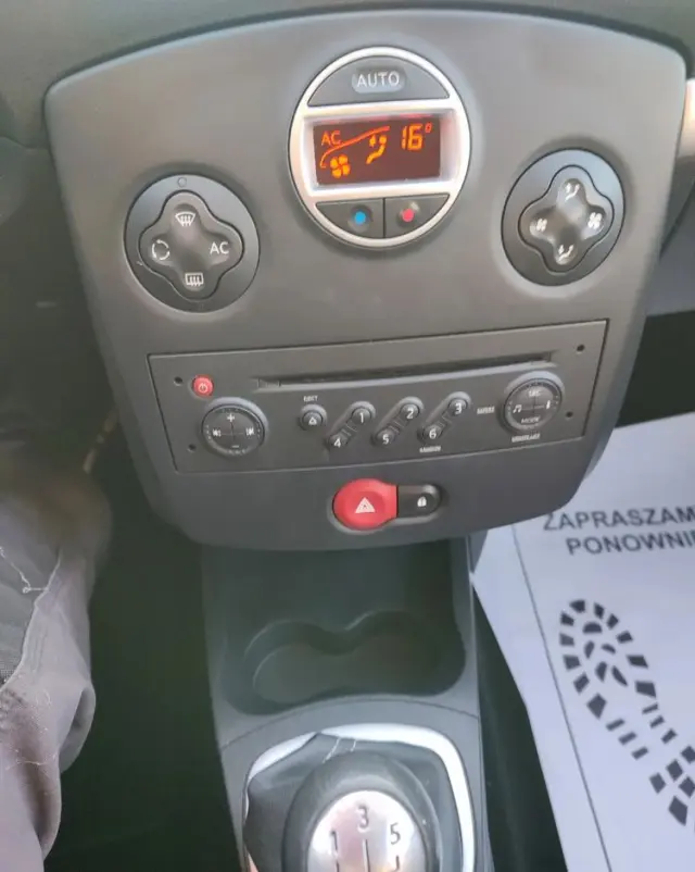 RENAULT Clio 1.2 TCE Authentique