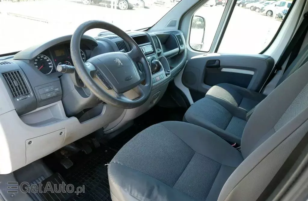 PEUGEOT Boxer 