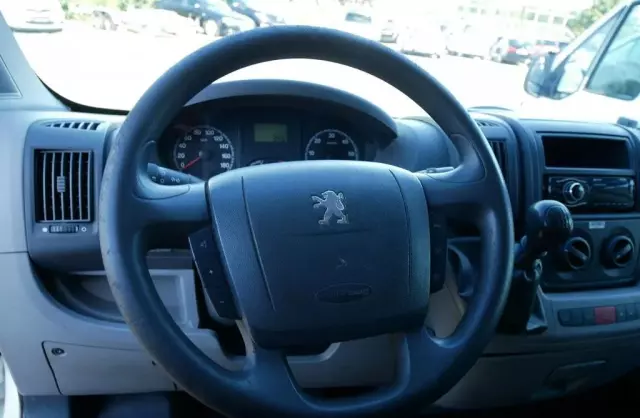PEUGEOT Boxer 