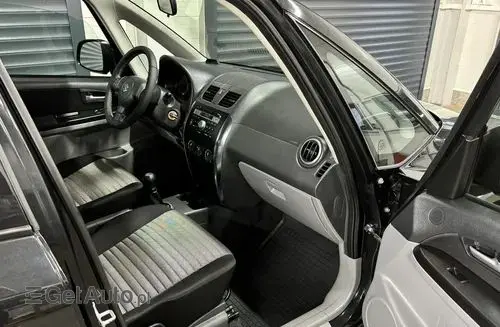 SUZUKI SX4 