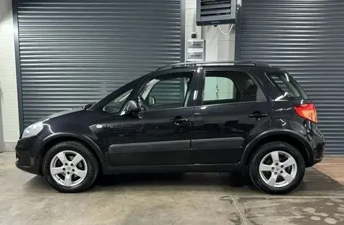 SUZUKI SX4 