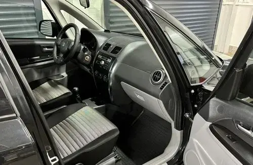 SUZUKI SX4 