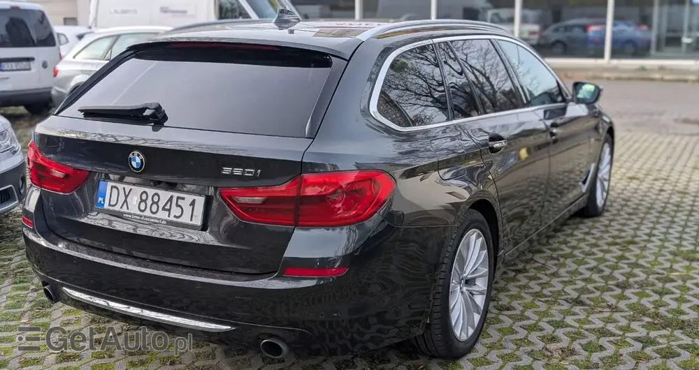 BMW Seria 5 520i Luxury Line