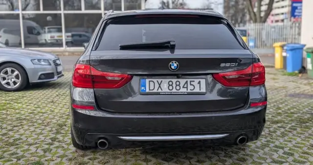 BMW Seria 5 520i Luxury Line