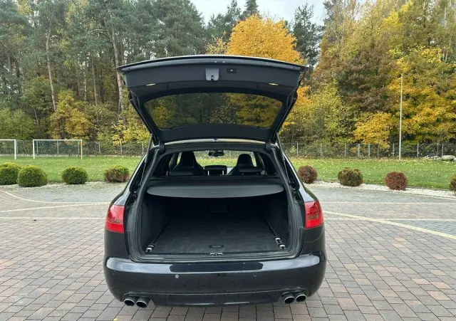AUDI S6 Limousine 