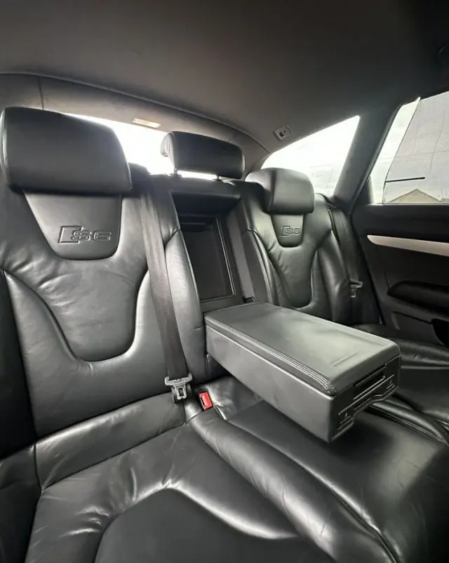 AUDI S6 Limousine 