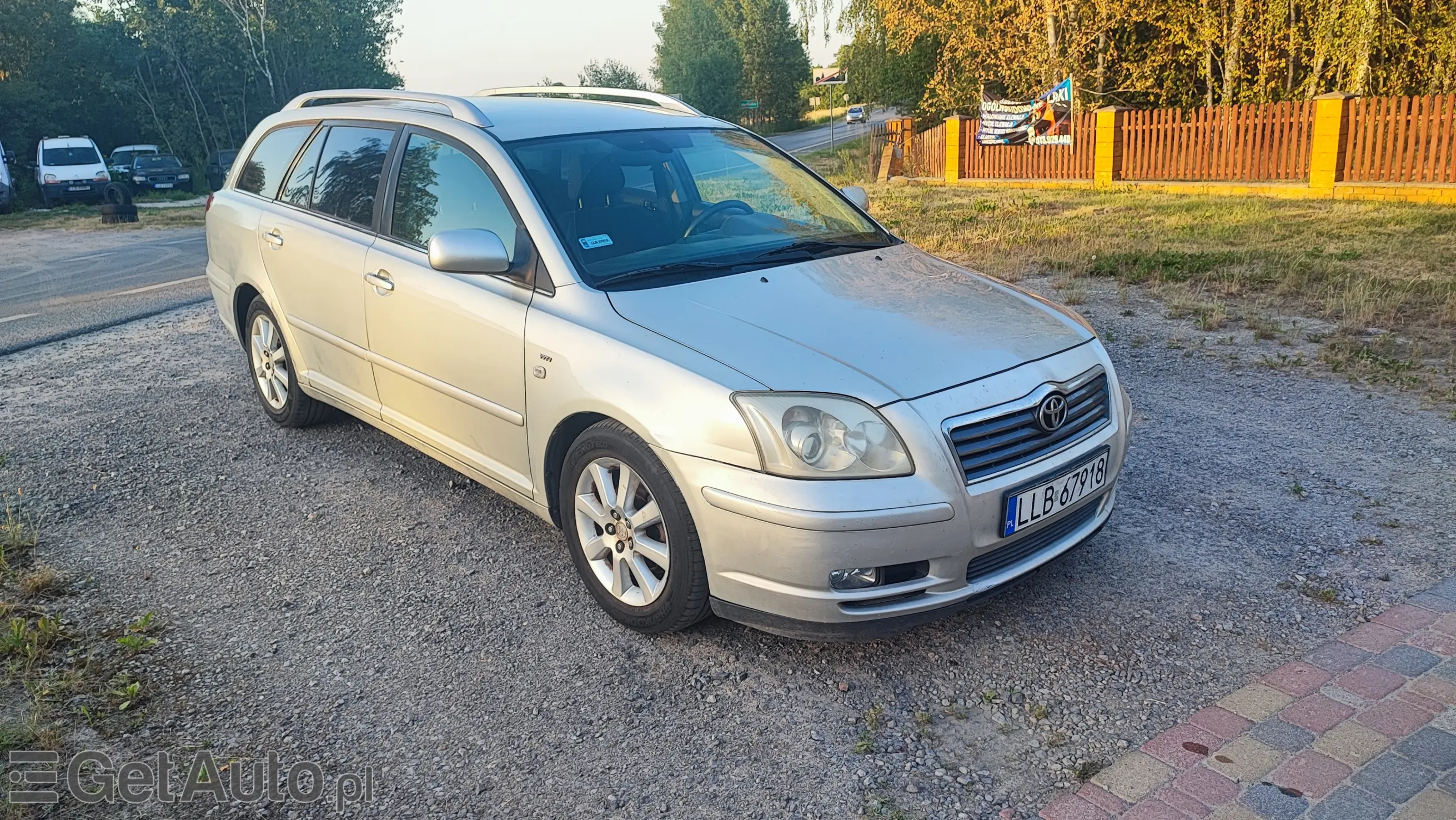 TOYOTA Avensis 