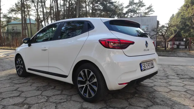RENAULT Clio Intens 90
