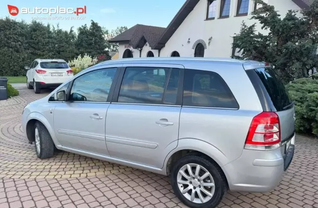 OPEL Zafira 