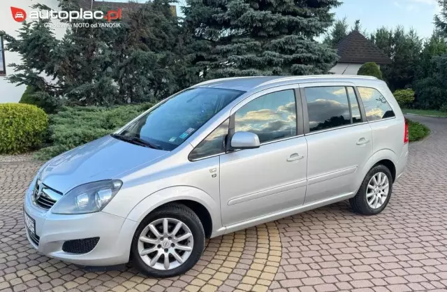 OPEL Zafira 