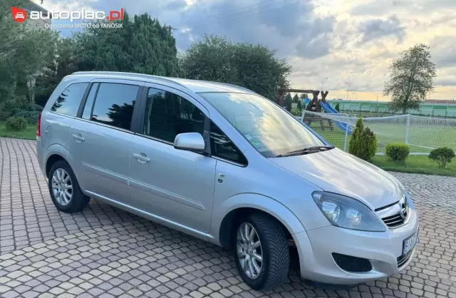 OPEL Zafira 