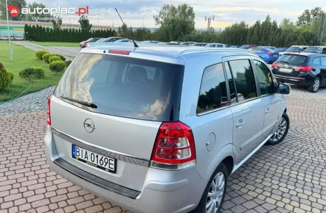 OPEL Zafira 