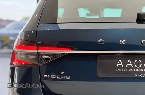 SKODA Superb 