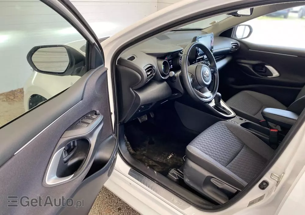 TOYOTA Yaris Hybrid 1.5 Comfort